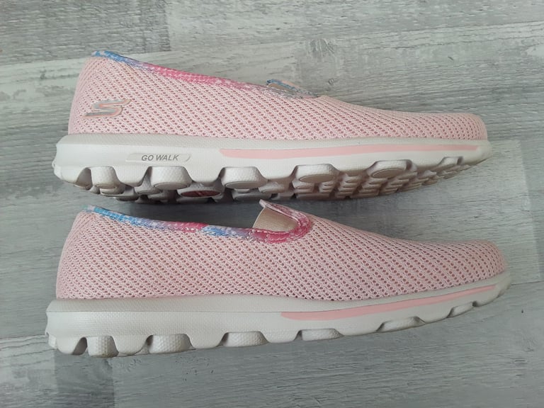 WOMEN'S PINK SKECHERS GOWALK SLIP-ON TRAINERS UK 5. EUR 38. (SWINDON) 