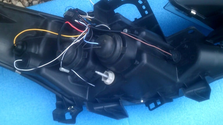 HEADLAMPS (PAIR) PEUGEOT 207- NEW - 2006 ONWARDS