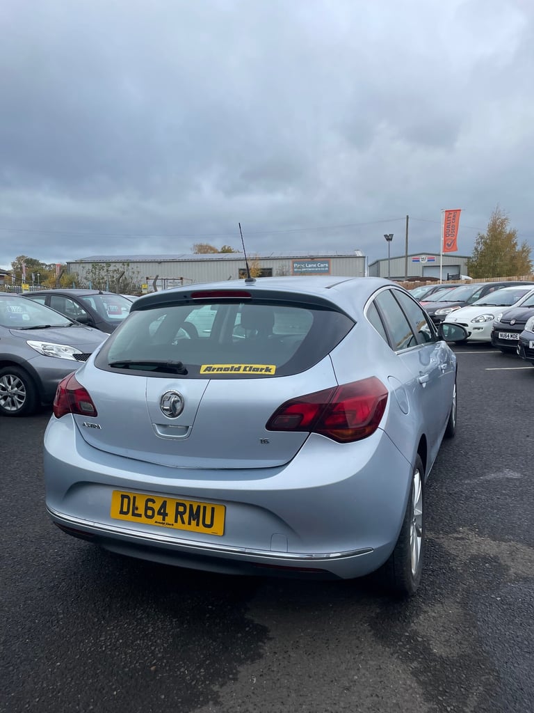 2014 Vauxhall Astra 1.6i 16V SRi 5dr HATCHBACK Petrol Manual