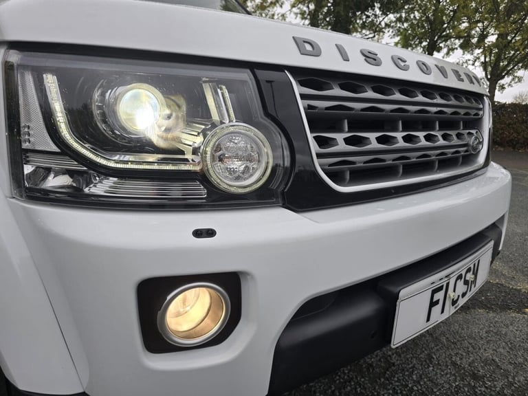 2015 Land Rover Discovery 3.0 SDV6 SE Tech 5dr Auto ESTATE DIESEL Automatic