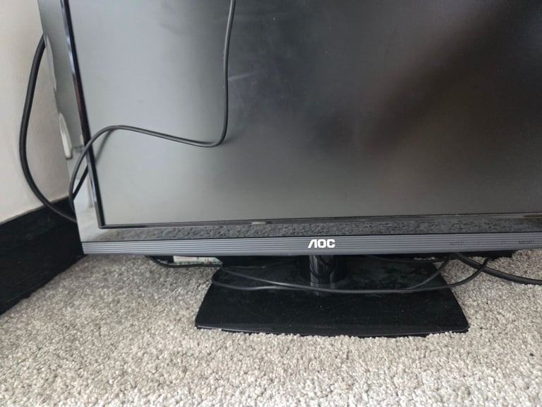 Computer, keyboard and screen