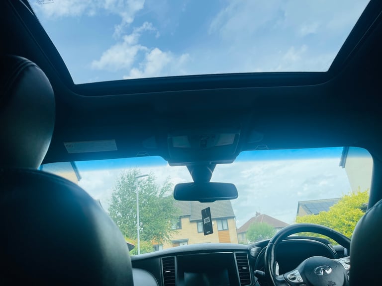 Infiniti FX30d S 2012, Semi-Auto 3.0L diesel, full service history, 5 doors