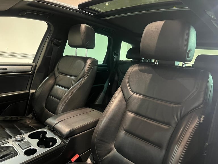 2015 Volkswagen Touareg 3.0 V6 TDI BlueMotion Tech 262 R-Line 5dr Tip Auto ESTATE DIESEL Automatic