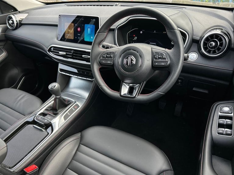 2024 MG MG HS 1.5 T-GDI Trophy SUV 5dr Petrol Manual Euro 6 (s/s) (162 ps) SUV PETROL Manual