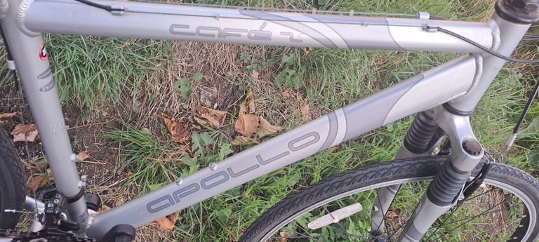 Lovely hybrid aluminium frame road bike 