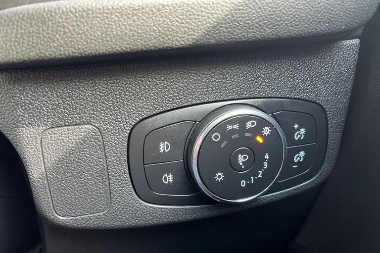 2024 Ford Focus 1.0 EcoBoost Hybrid mHEV ST-Line 5dr, Apple Car Play, Android Auto, Parking Hatch...