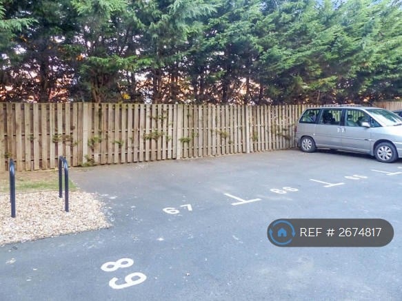 1 bedroom flat in Albany Walk, Peterborough, PE2 (1 bed) (#2674817)