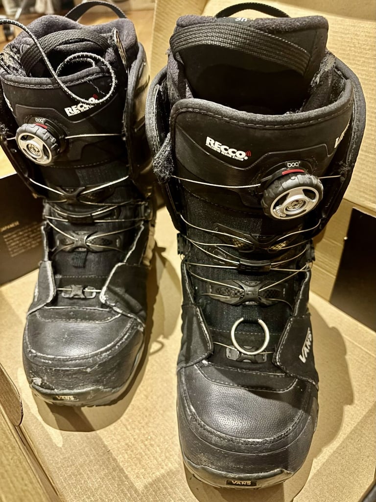 🏂 Vans Snowboard Boots – Male Size US 10 / UK 9  (Fits Shoe Size UK 7-8.5) - £25