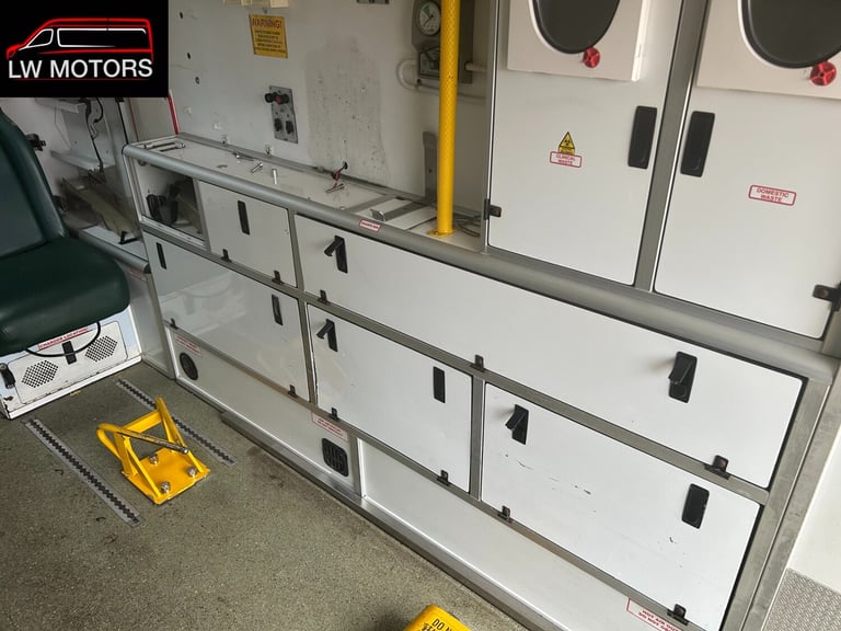 MERCEDES BENZ SPRINTER 519 CDI DIRECT EX AMBULANCE SERIVICS 2017 17 REG EURO 6