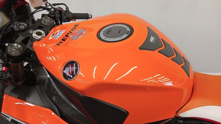 HONDA CBR1000RR REPOSOL ** FANTASTIC CONDITION - VERY LOW MILEAGE **