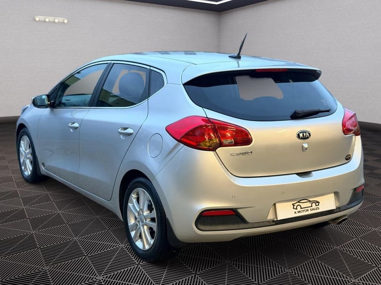 2015 Kia Ceed 1.6 GDi 3 DCT Euro 5 5dr HATCHBACK Petrol Automatic