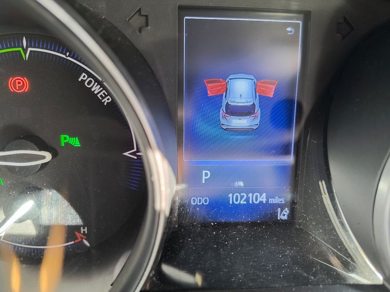 Toyota C-HR Hybrid dynamic 
