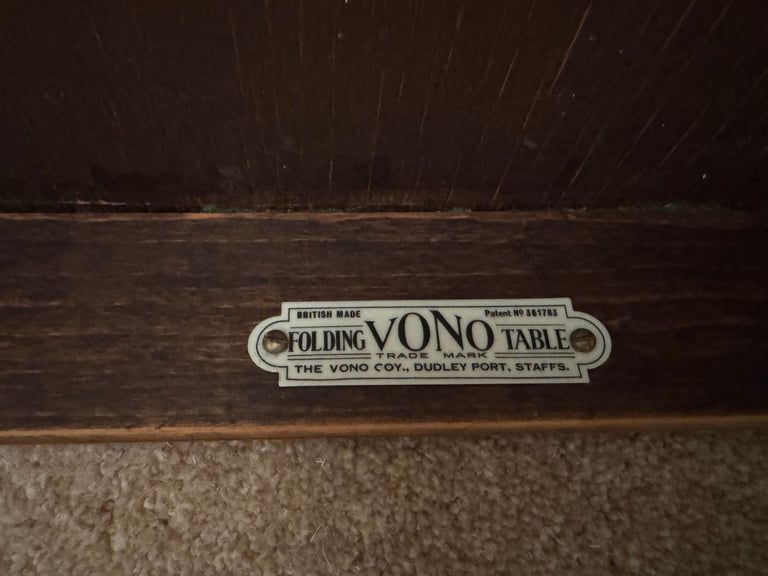 Genuine Vono antique 1930's folding bridge / card table with locking legs in superb condition