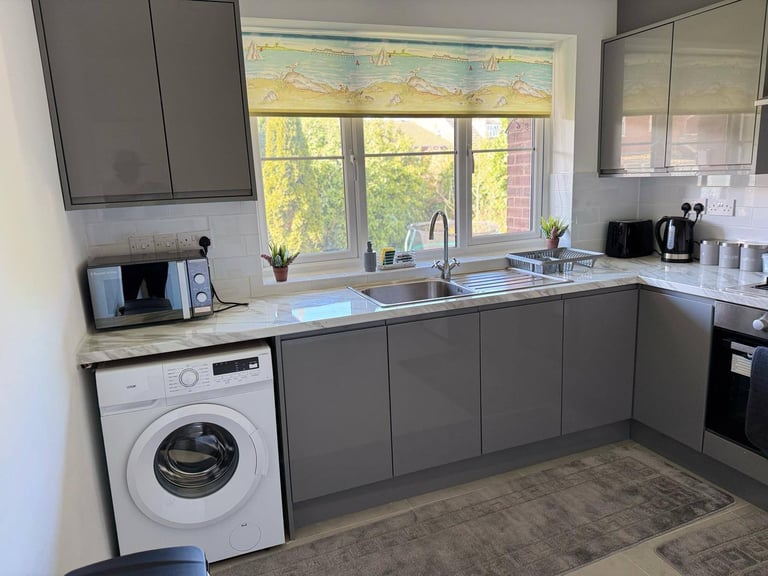 Emergency Accommodation in NORTHFIELD , BIRMINGHAM, Double Room available.