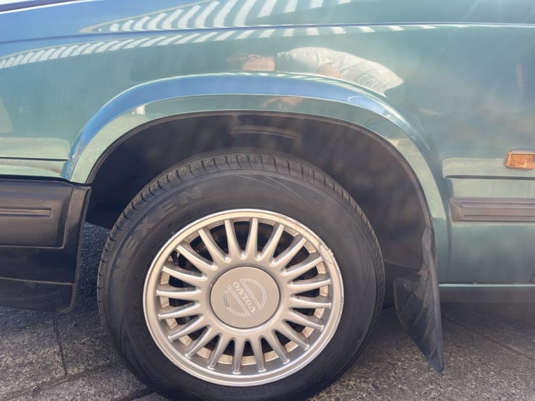 1994 Volvo 940 Wentworth 5dr ESTATE Petrol Manual