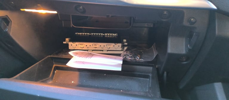 Volvo, V40 D4 R Design Pro, Hatchback, 2017, Manual, 1969 (cc), 5 doors - Price Negotiable.