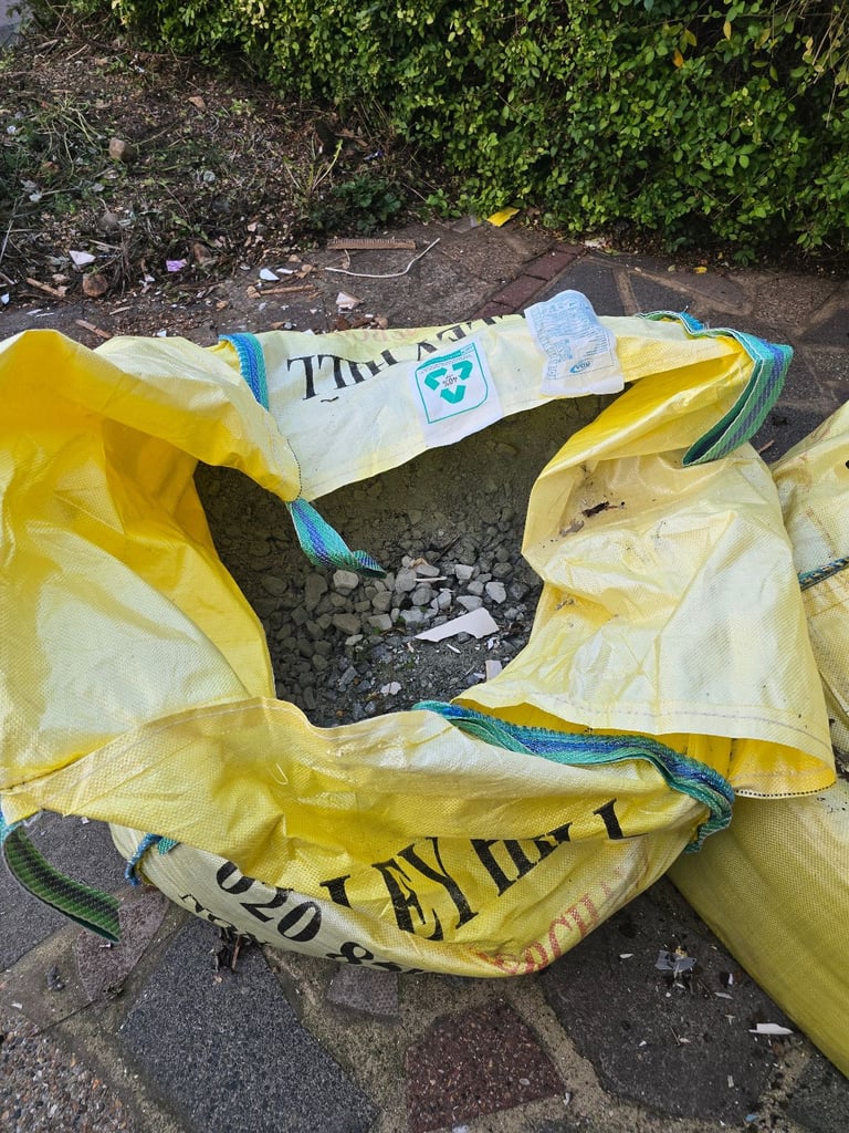 image for Ballast and cement