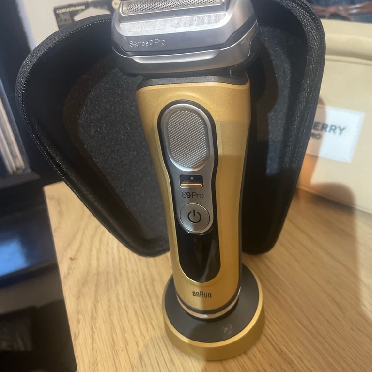 image for Braun series 9 gold shaver s9 pro
