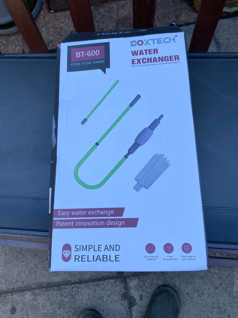 Fish tank andwater exchanger