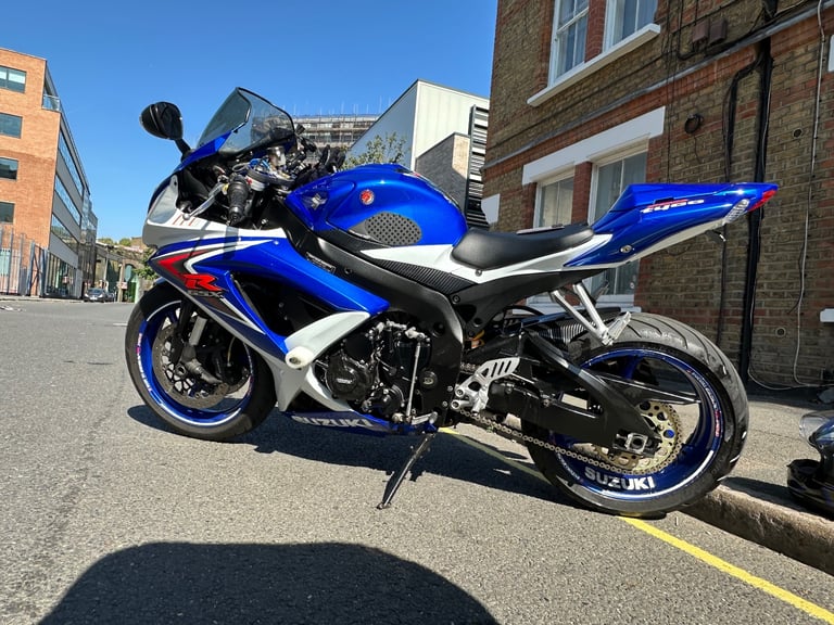 Suzuki gsxr 750 (not 1000, 600, Honda, Yamaha, aprilia,bmw)