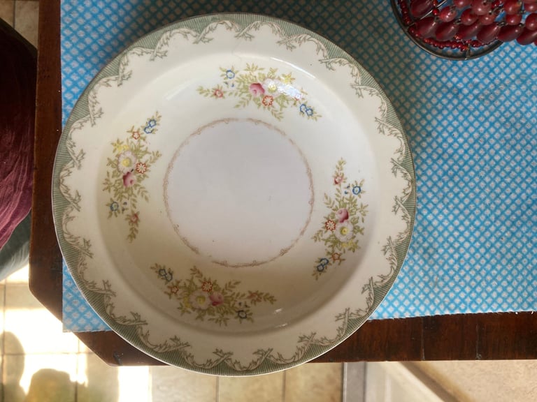 Vintage Japanese bowl - reasonable offer accepted 