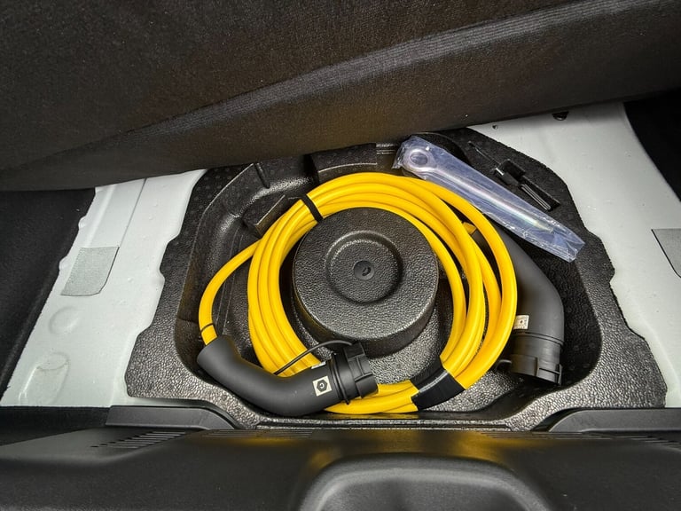 2024 Fiat 500 87kW Red 42kWh 3dr Auto Hatchback Electric Automatic