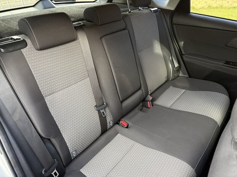 2018 Toyota Auris 1.8 Hybrid Design TSS 5dr CVT [Nav] HATCHBACK PETROL/ELECTRIC Automatic