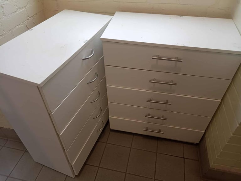 image for 2 Chests of Drawers N7