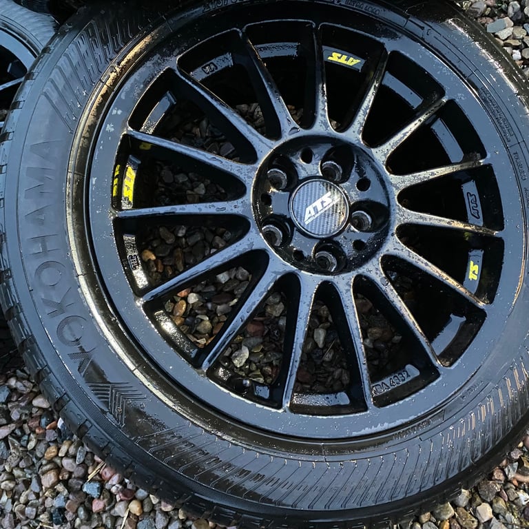 Set of 4 alloy wheels and winter tyres 