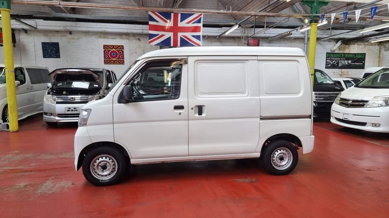 2023 Daihatsu Hijet Cargo 660cc Auto Freezer Van Ulez Free Petrol Automatic