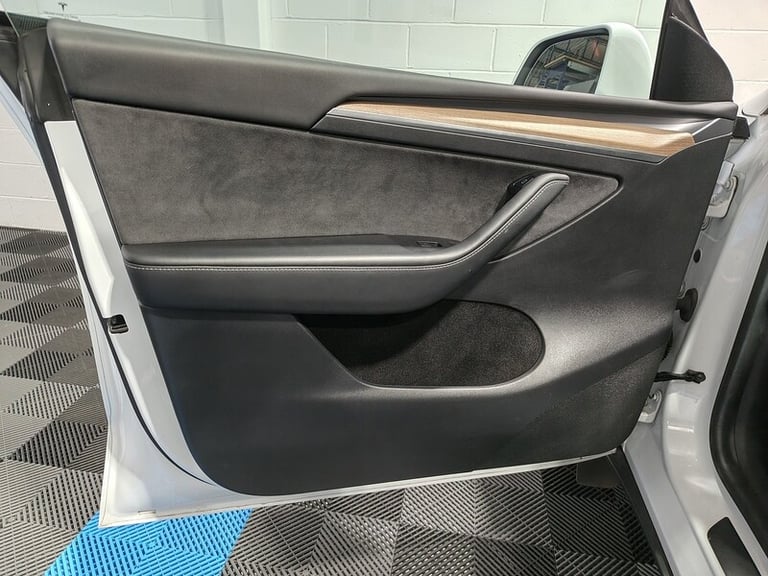 2022 Tesla Model Y Long Range AWD 5dr Auto MPV ELECTRIC Automatic