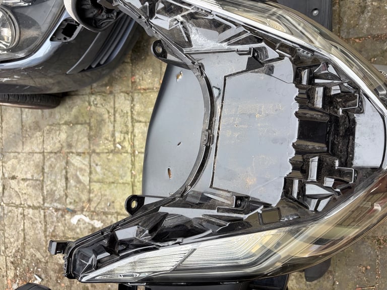 HONDA PCX FRONT LIGHT