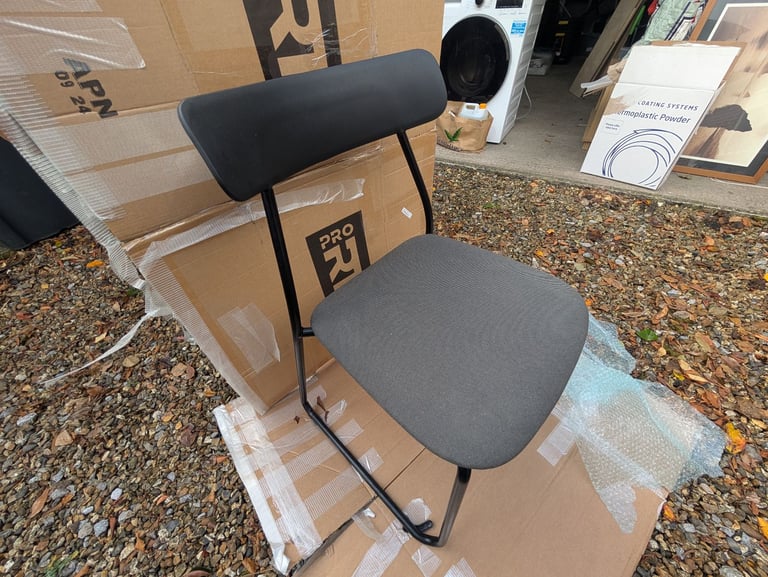 Desk chair 