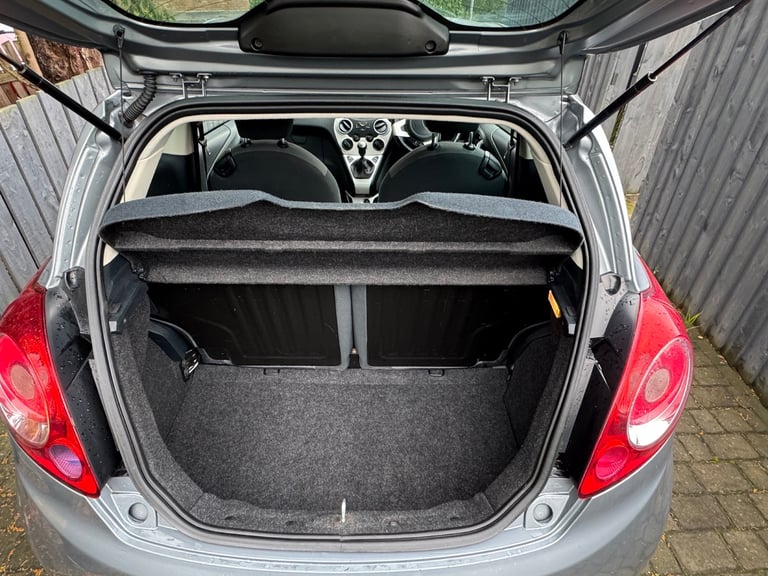 Ford, KA, Hatchback, 2015, Manual, 1242 (cc), 3 doors