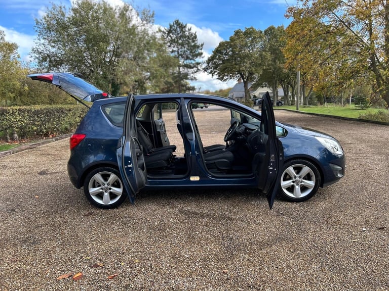 2013 Vauxhall Meriva 1.4 16V Exclusiv Euro 5 5dr MPV Petrol Manual
