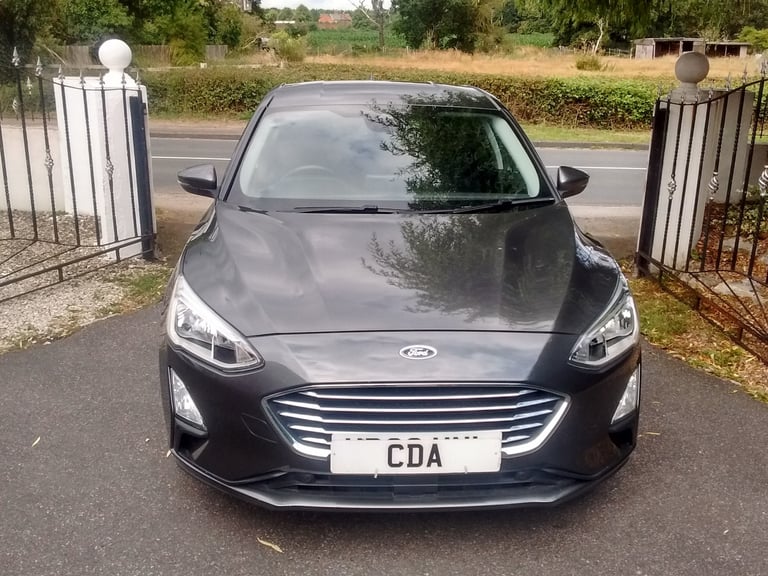 2018 Ford Focus 1.0 EcoBoost FSH 125 Titanium 5dr HATCHBACK Petrol Manual