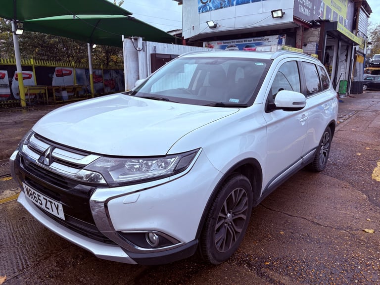 Mitsubishi, OUTLANDER, Estate, 2015, Manual, 2268 (cc), 5 doors