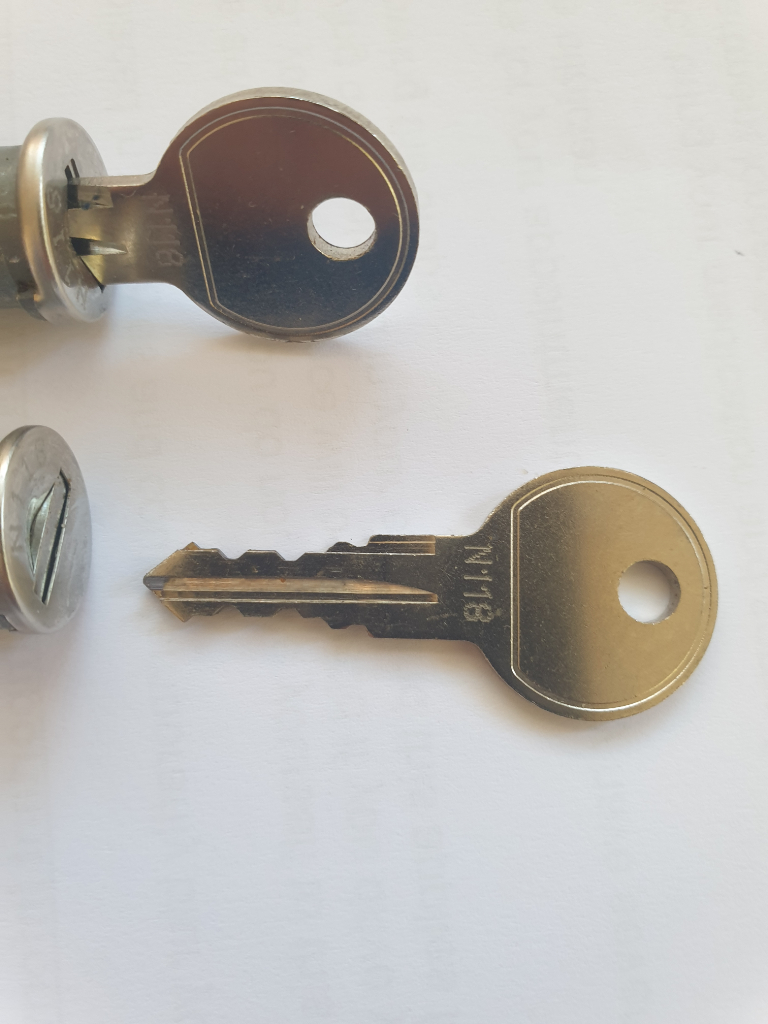 replacement locks keys for thule, halfords, exodus box bike carrier, proride