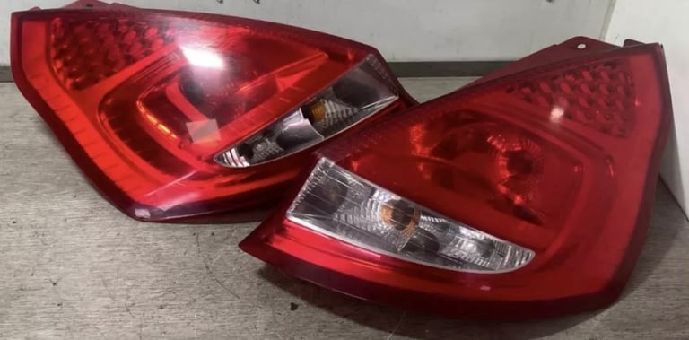 Rear lights for ford fiesta MK7