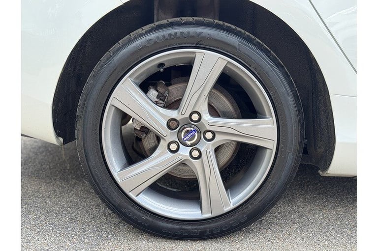 2013 Volvo V40 D2 R-Design Hatchback Diesel Automatic