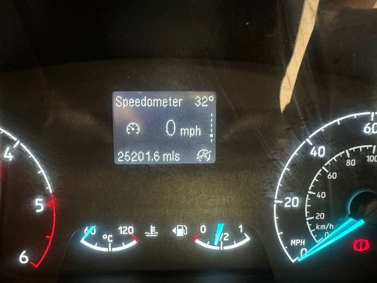 2021 21 FORD TRANSIT CUSTOM 2.0 300 ECOBLUE LEADER L1 SWB 130 BHP * 25,235 * AIR