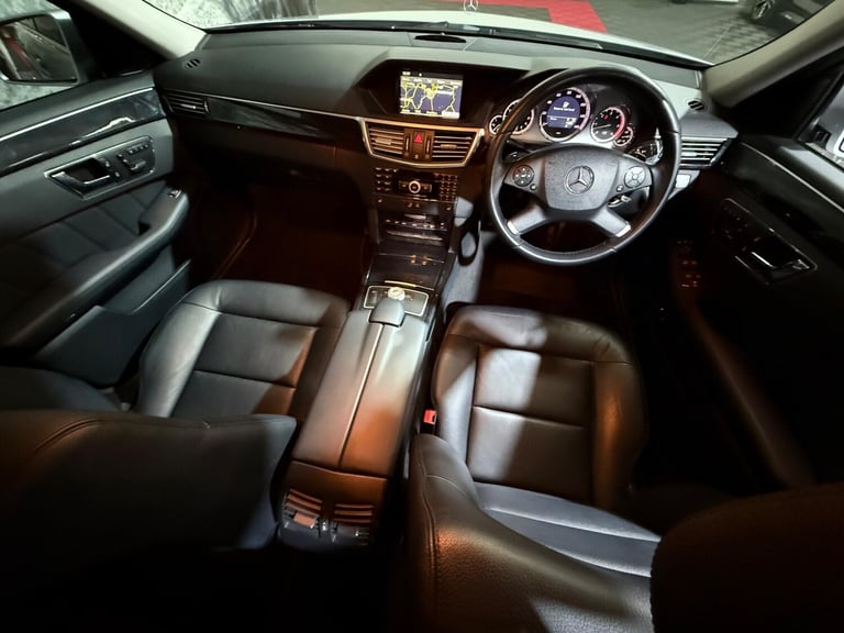 2010 Mercedes-Benz E Class 3.0 E350 CDI V6 BlueEfficiency Avantgarde G-Tronic Euro 5 5dr ESTATE D...