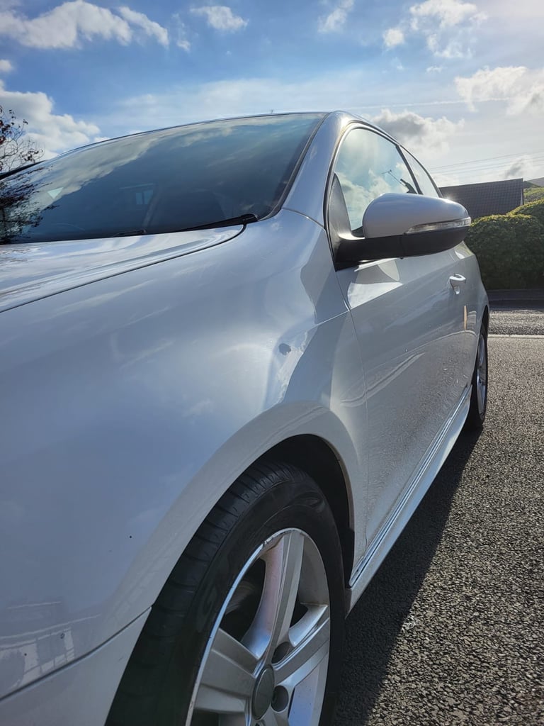 Volkswagen, GOLF, Hatchback, 2011, Manual, 1598 (cc), 3 doors