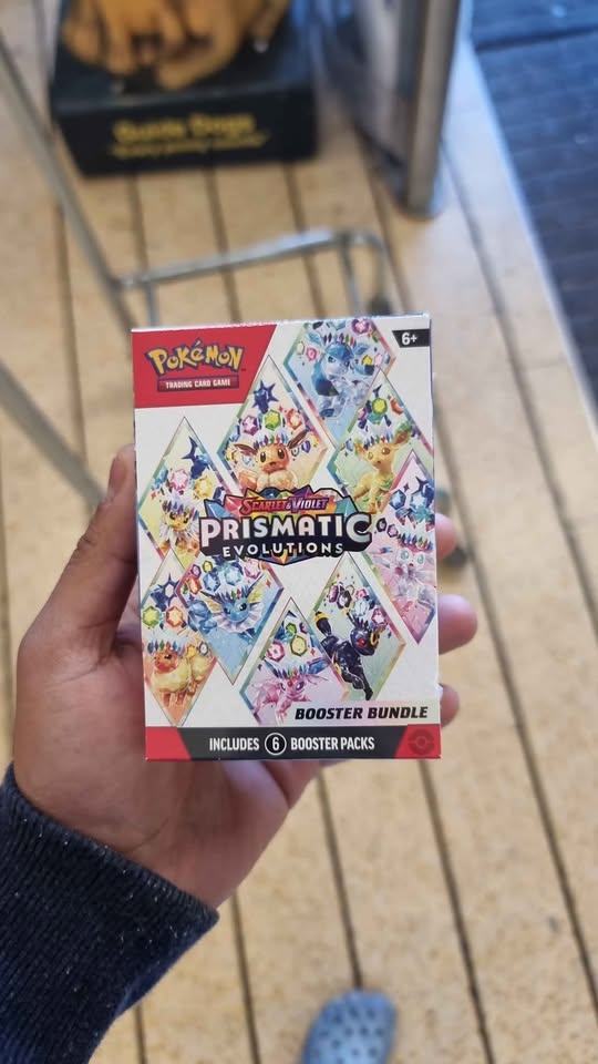 Pokemon SV Prismatic Evolutions Booster Pack/cards