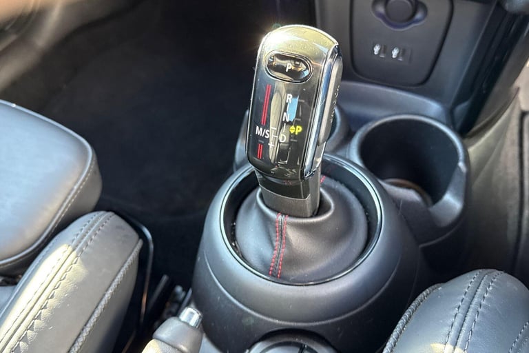 2019 MINI Hatch 2.0 John Cooper Works Hatchback 3dr Petrol Steptronic Euro 6 (s/s) (231 ps) HATCH...