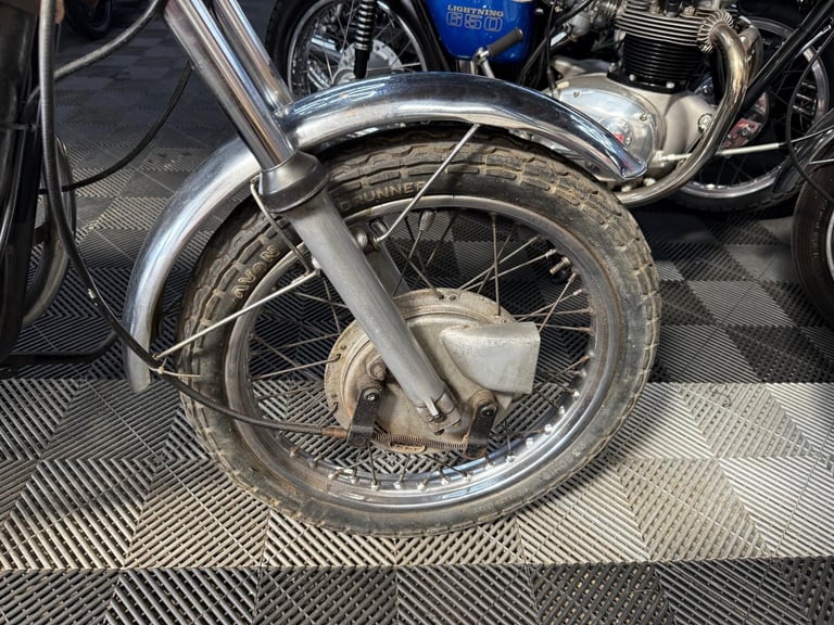 1972 BSA A65 Lightning, 650cc, easy project, px welcome 