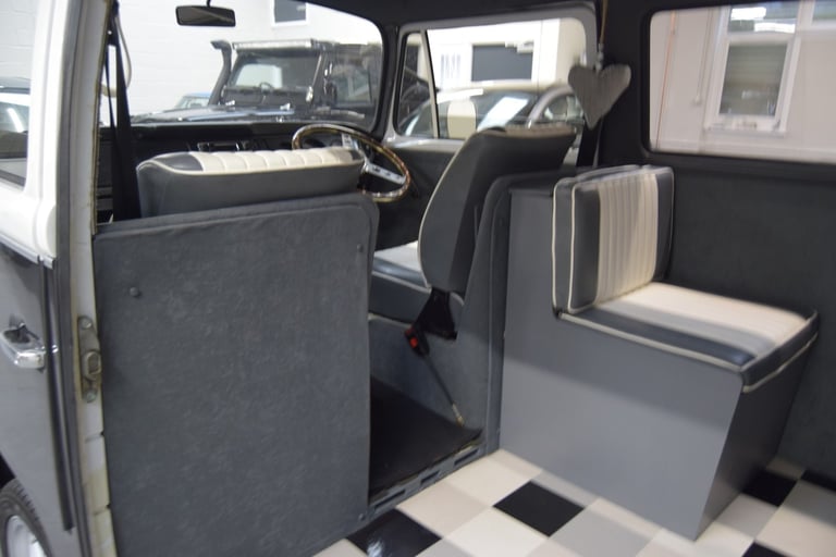 1970 Volkswagen Camper Classic Car