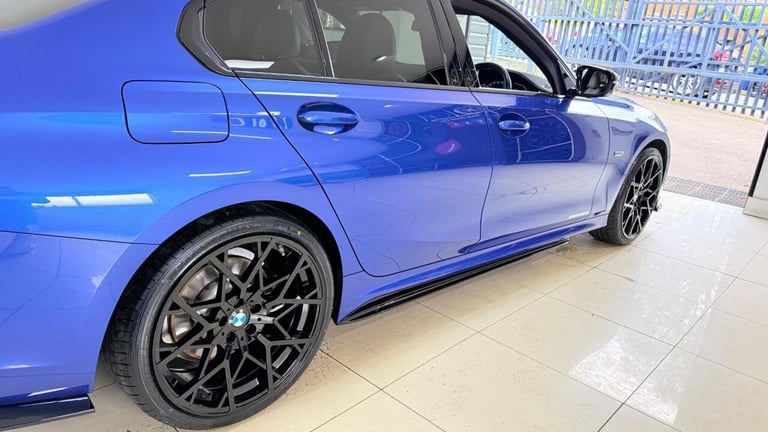 2022 BMW 3 Series 330e M Sport 4dr Step Auto SALOON PETROL/ELECTRIC Automatic