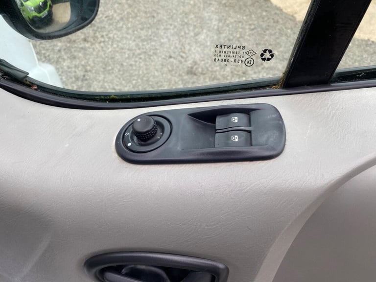 2012 Renault Trafic LL29dCi 90 [Sat Nav] Van PANEL VAN DIESEL Manual