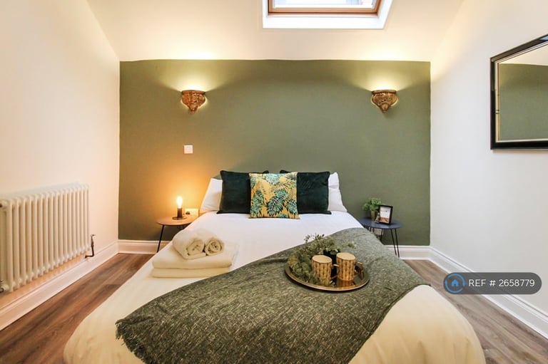 3 bedroom house in Commerce Square, Nottingham, NG1 (3 bed) (#2658779)